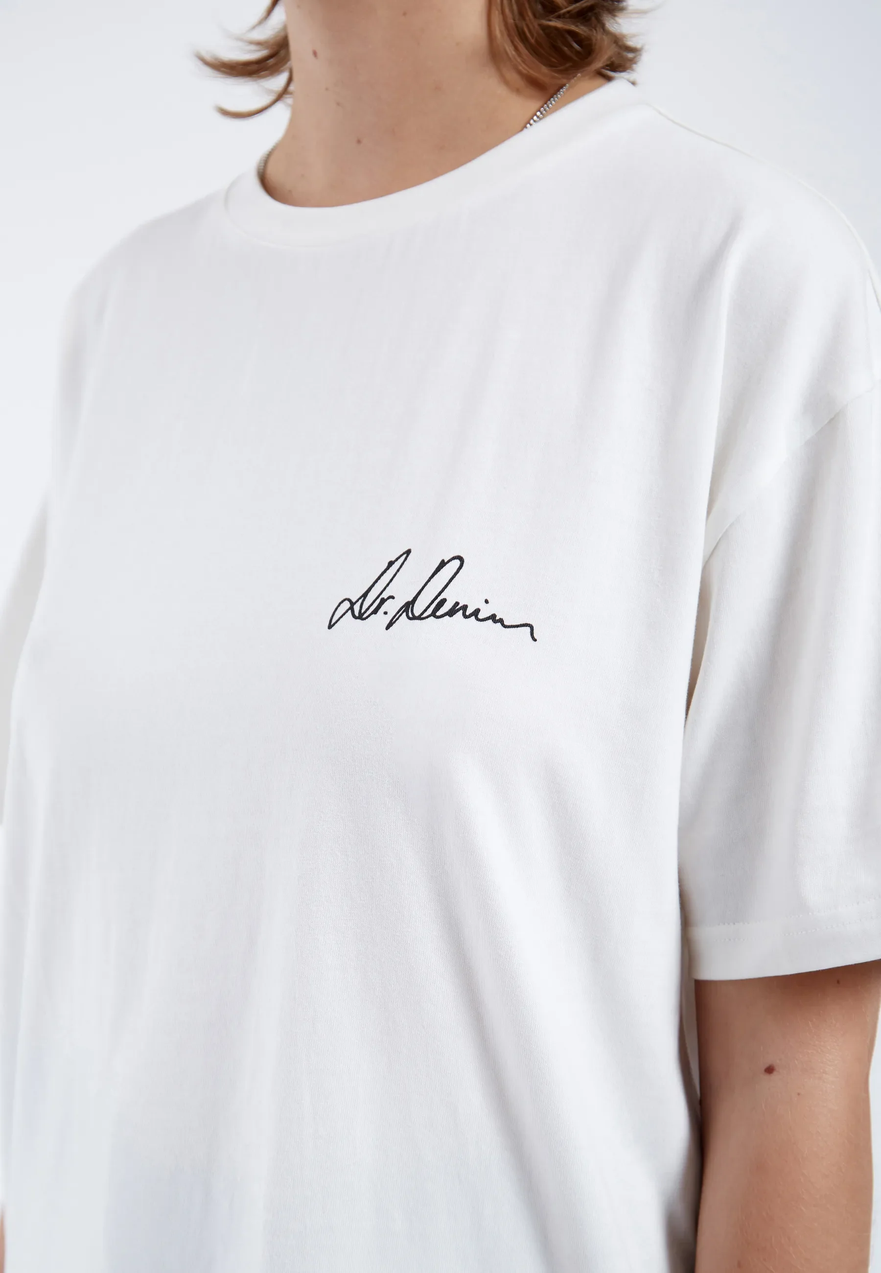 Bace Tee - Off White Small Script - Image 8