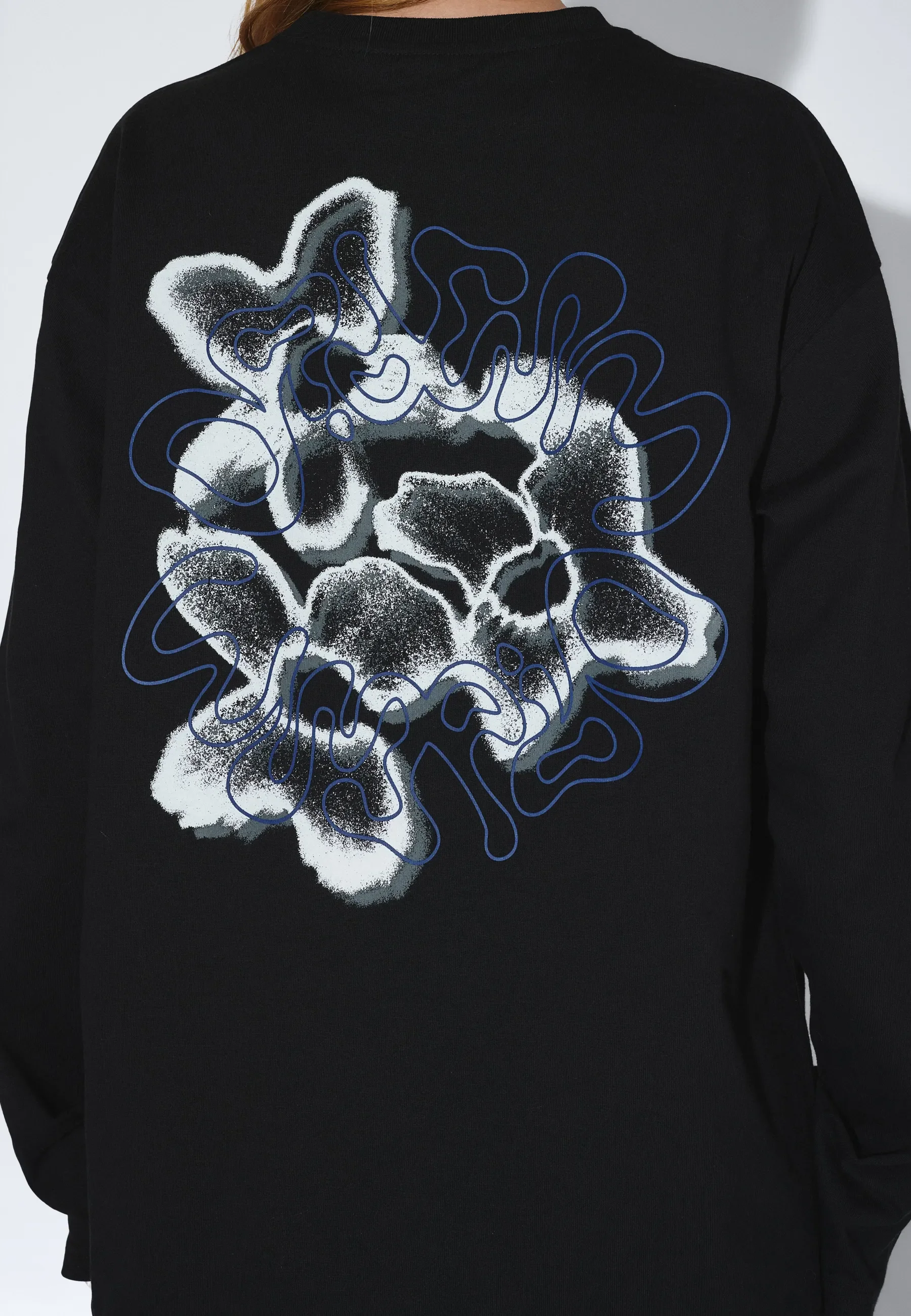 Caiden Long Sleeve - Black Circle Flower - Image 18