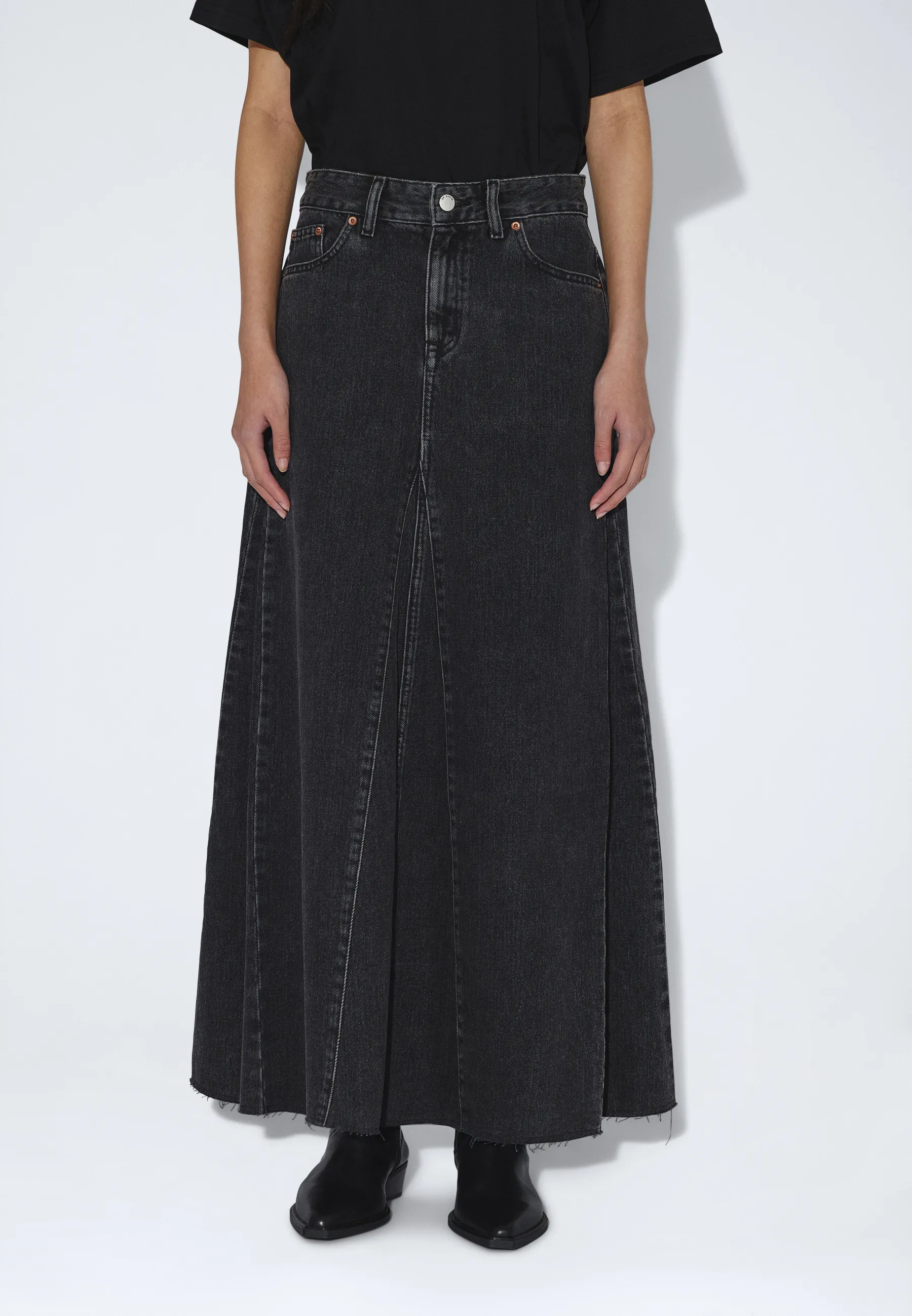 Dolores Skirt - Retro Black - Image 6
