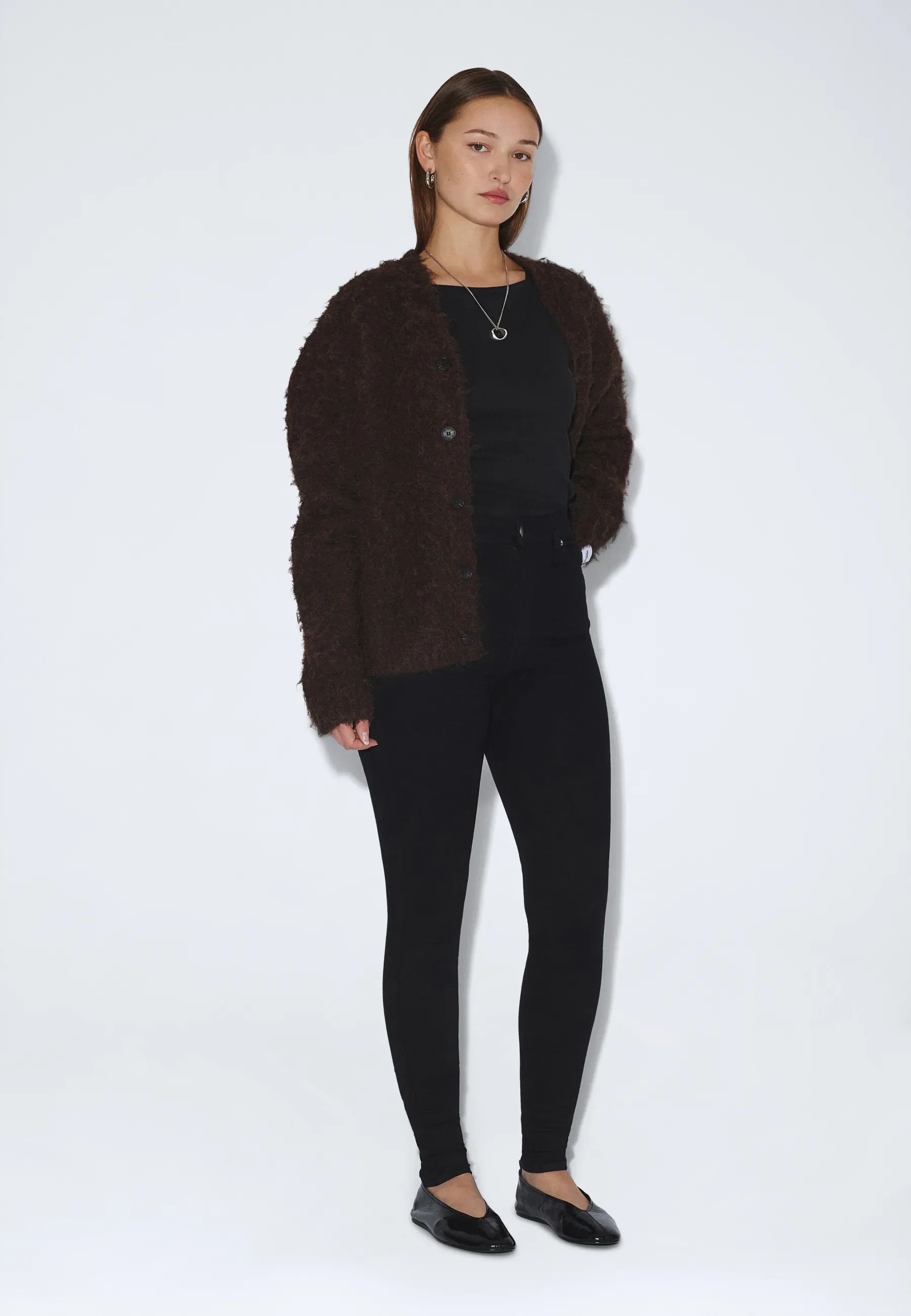 Moxy Petite - Black - Image 3